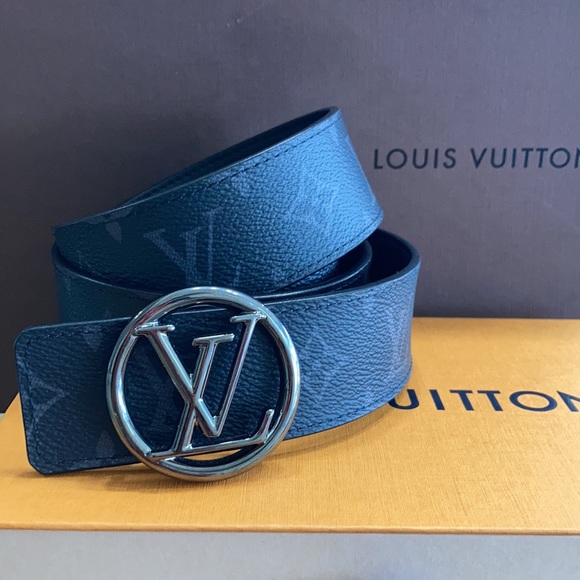 Louis Vuitton men’s belts Black Monogram - Picture 2 of 12